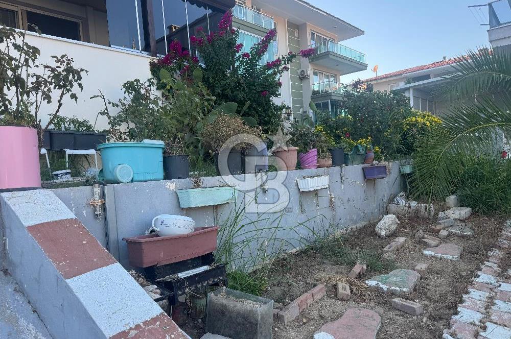 Foça Fevzi Çakmak Mahallesinde Deniz Manzaralı Kiralık 2+1