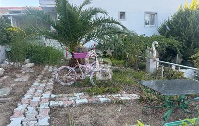 Foça Fevzi Çakmak Mahallesinde Deniz Manzaralı Kiralık 2+1