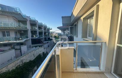 Foça Fevzi Çakmak Mahallesinde Deniz Manzaralı Kiralık 2+1