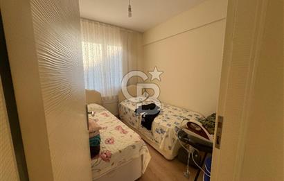 Foça Fevzi Çakmak Mahallesinde Deniz Manzaralı Kiralık 2+1