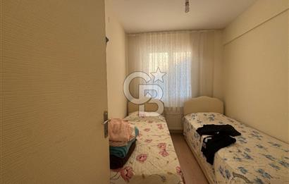 Foça Fevzi Çakmak Mahallesinde Deniz Manzaralı Kiralık 2+1