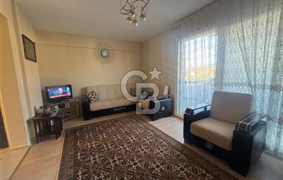 Foça Fevzi Çakmak Mahallesinde Deniz Manzaralı Kiralık 2+1