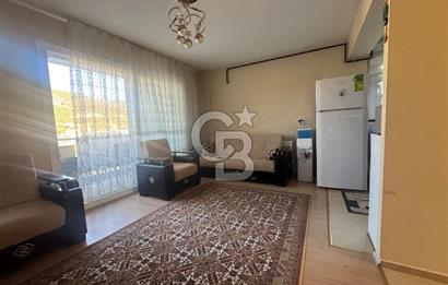Foça Fevzi Çakmak Mahallesinde Deniz Manzaralı Kiralık 2+1