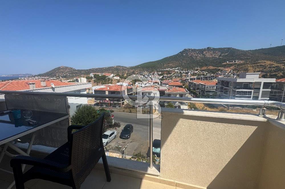 Foça Fevzi Çakmak Mahallesinde Deniz Manzaralı Kiralık 2+1