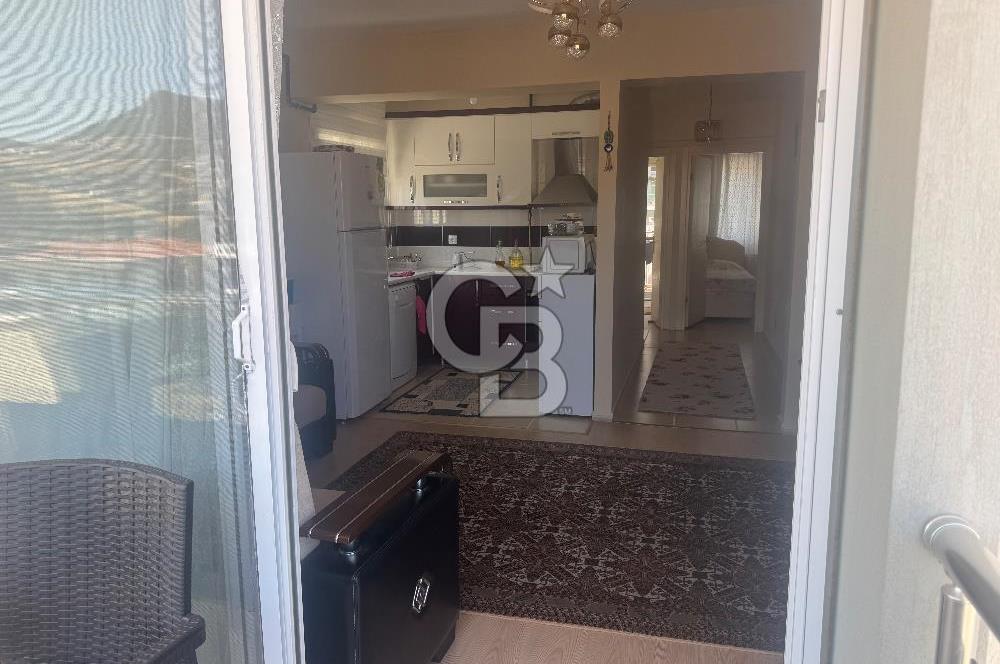 Foça Fevzi Çakmak Mahallesinde Deniz Manzaralı Kiralık 2+1
