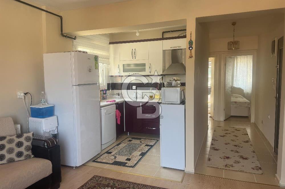 Foça Fevzi Çakmak Mahallesinde Deniz Manzaralı Kiralık 2+1