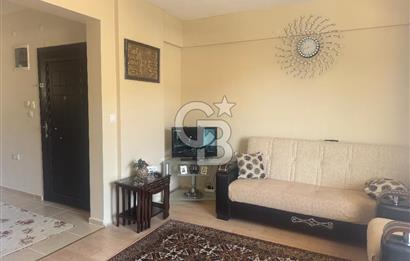 Foça Fevzi Çakmak Mahallesinde Deniz Manzaralı Kiralık 2+1