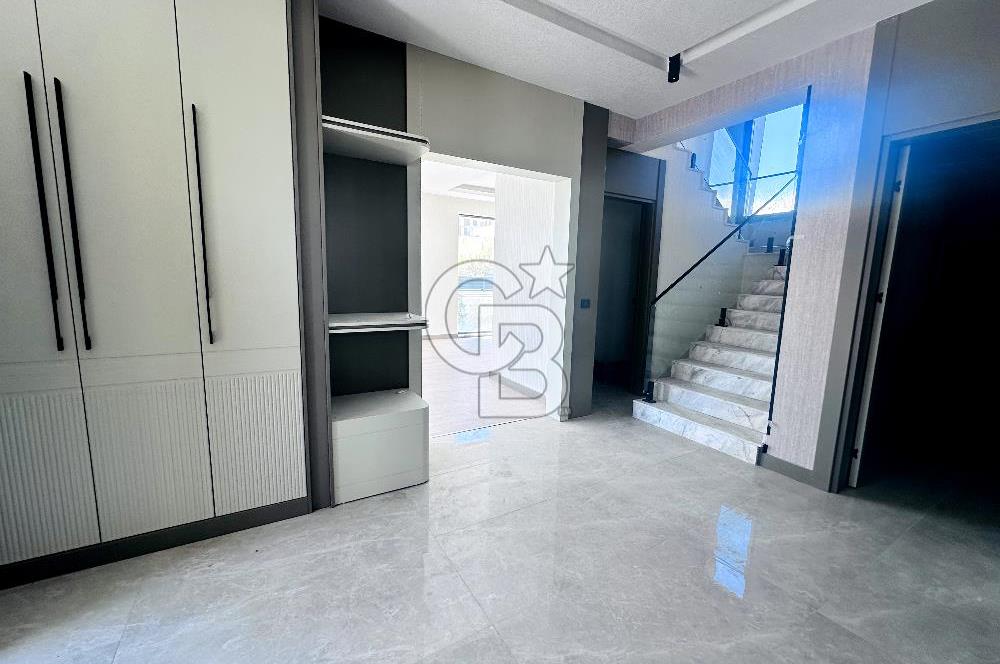YENİMAHALLE KARACAKAYA'DA 4+1 ULTRA LÜKS VİLLA 
