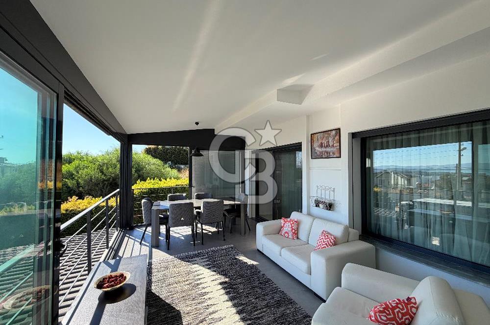Çeşme’de Müstakil Havuzlu 4+2 Geniş Bahçeli Müstakil Villa