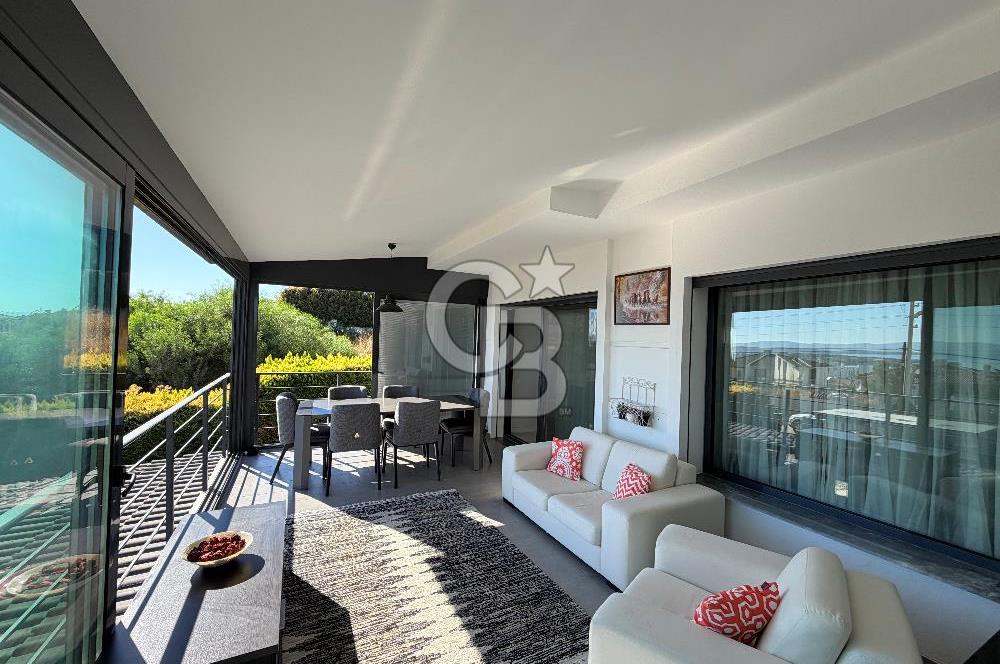 Çeşme’de Müstakil Havuzlu 4+2 Geniş Bahçeli Müstakil Villa