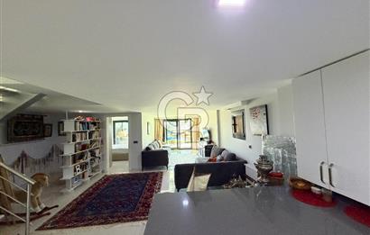 Çeşme’de Müstakil Havuzlu 4+2 Geniş Bahçeli Müstakil Villa