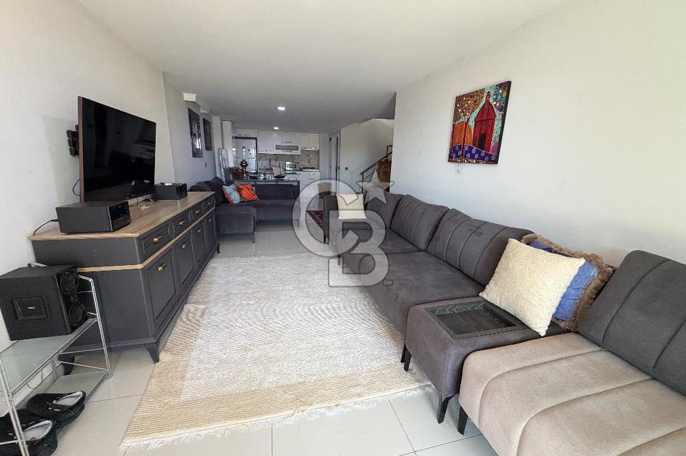 Çeşme’de Müstakil Havuzlu 4+2 Geniş Bahçeli Müstakil Villa