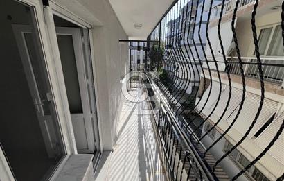 KARŞIYAKA BAHÇELİEVLER'DE KİRALIK ARAKAT 3+1 DAİRE