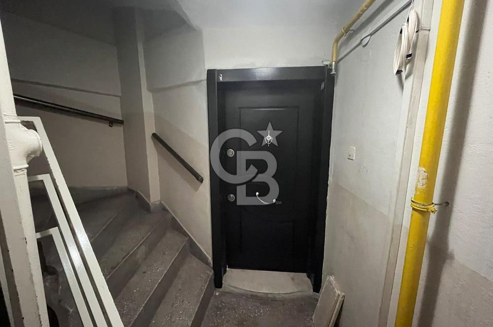 KARŞIYAKA BAHÇELİEVLER'DE KİRALIK ARAKAT 3+1 DAİRE