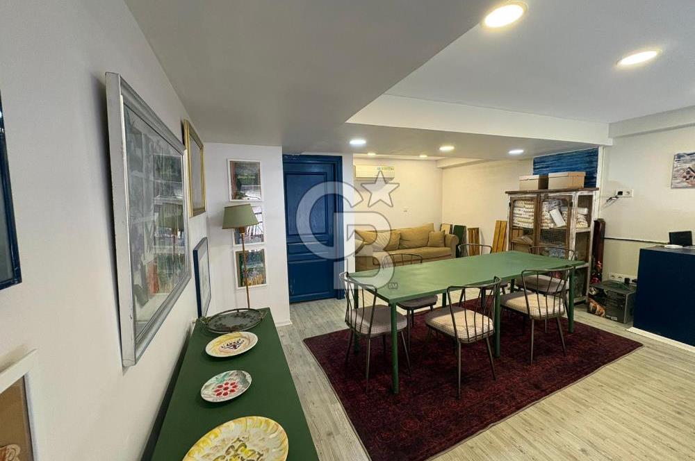 Kadıköyde Müşterisi Hazır, Çok Amaçlı Devren Kafe