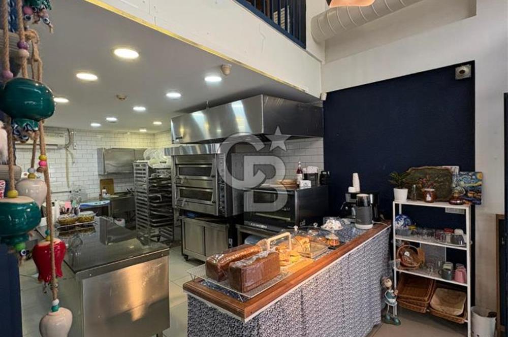 Kadıköyde Müşterisi Hazır, Çok Amaçlı Devren Kafe
