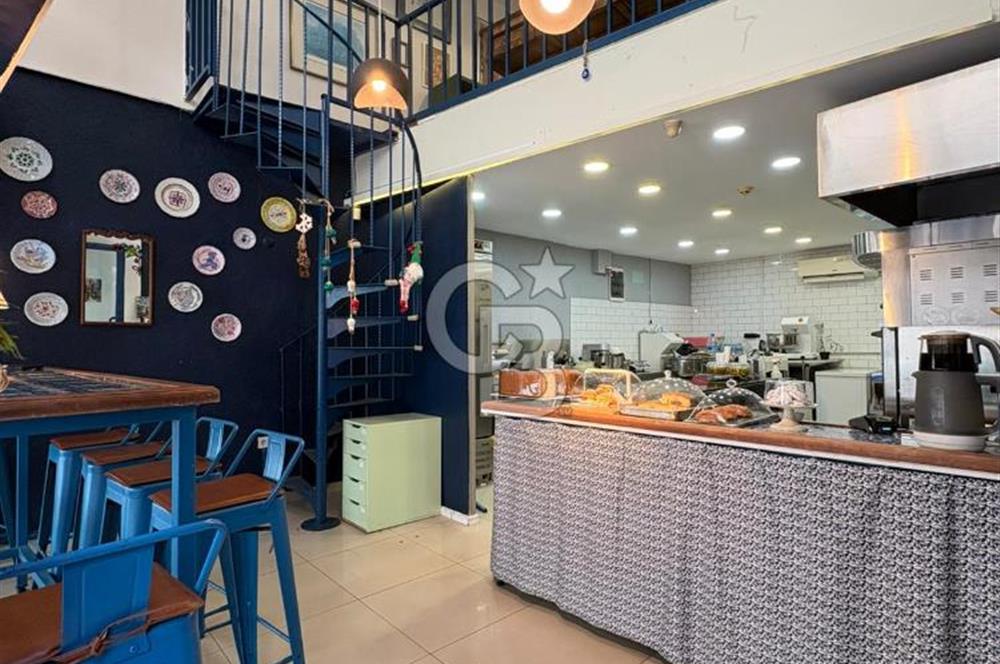 Kadıköyde Müşterisi Hazır, Çok Amaçlı Devren Kafe