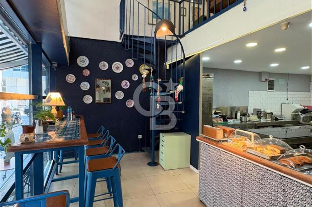 Kadıköyde Müşterisi Hazır, Çok Amaçlı Devren Kafe