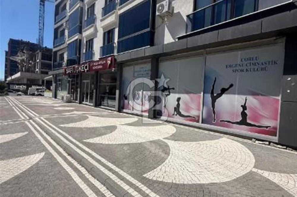 KAÇIRILMAYACAK DEĞERDE KİRACILI YADA BOŞ CADDE ÜSTÜ KÖŞE DÜKKAN