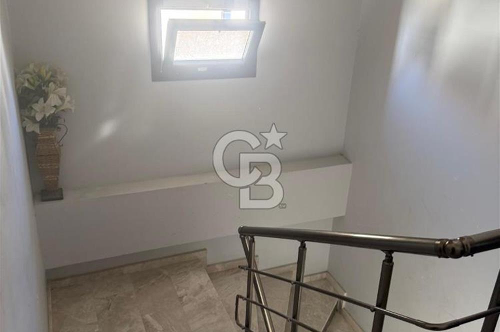 Foça Yenibağarası Mah. Kiralık Kapalı Mutfaklı 2+1 Daire