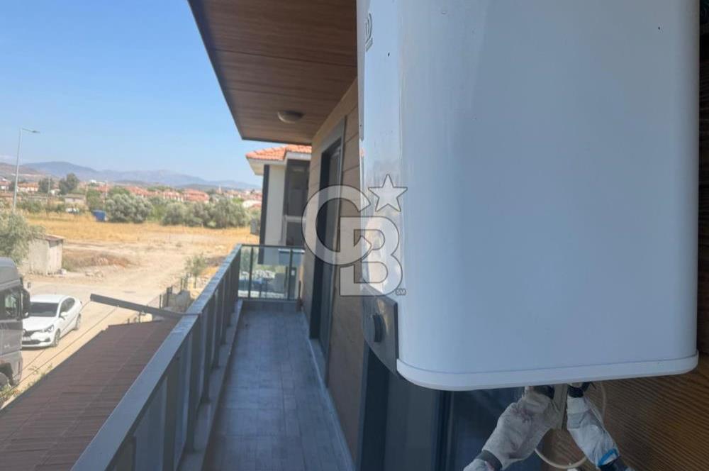 Foça Yenibağarası Mah. Kiralık Kapalı Mutfaklı 2+1 Daire