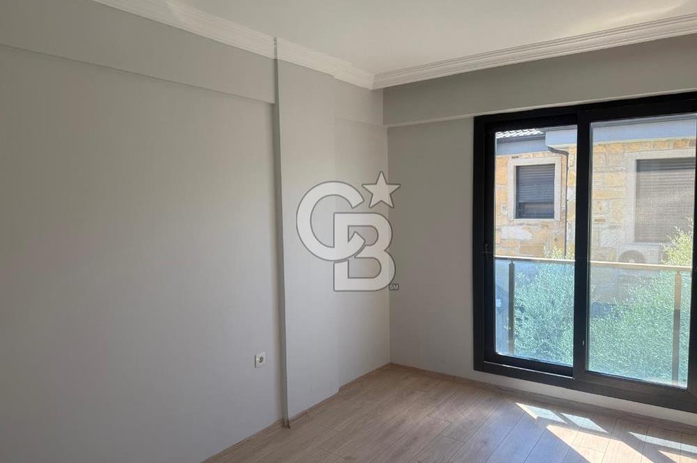 Foça Yenibağarası Mah. Kiralık Kapalı Mutfaklı 2+1 Daire