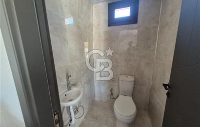 Dikili Çandarlı'da Satılık Deniz Manzaralı Havuzlu 3+1 Tripleks Villa