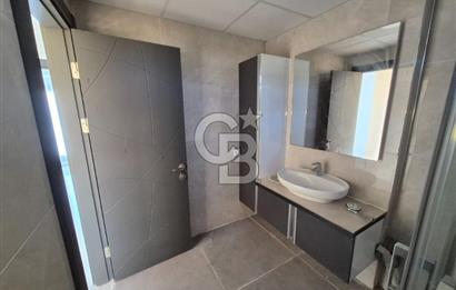 Dikili Çandarlı'da Satılık Deniz Manzaralı Havuzlu 3+1 Tripleks Villa
