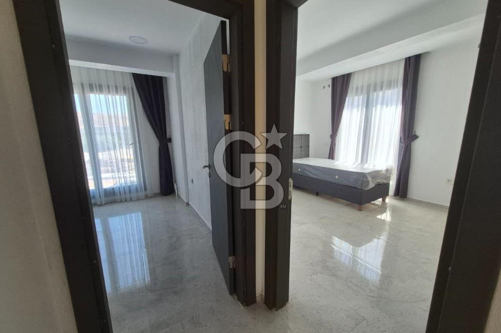Dikili Çandarlı'da Satılık Deniz Manzaralı Havuzlu 3+1 Tripleks Villa