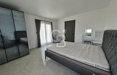 Dikili Çandarlı'da Satılık Deniz Manzaralı Havuzlu 3+1 Tripleks Villa