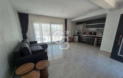 Dikili Çandarlı'da Satılık Deniz Manzaralı Havuzlu 3+1 Tripleks Villa