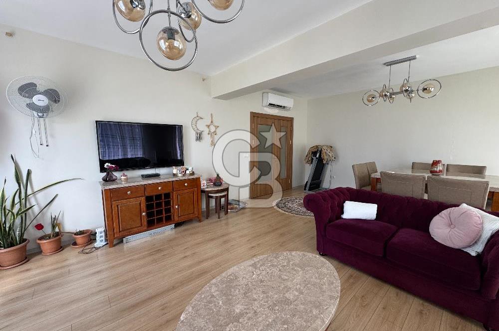ESENYURT İKİZ KONAKLAR SİTESİNDE BOŞ KİRALIK 4+1 DAİRE
