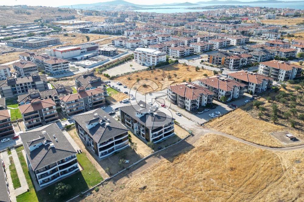 Ayvalık 150 Evler Mh. Site İçinde 3+1 Satılık Geniş Daire