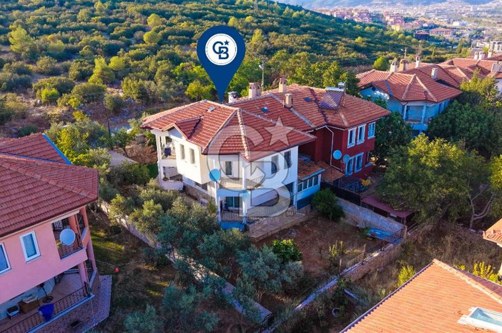 Menteşe Kötekli'de Oturuma Hazır Satılık 4+1 Tripleks Villa 