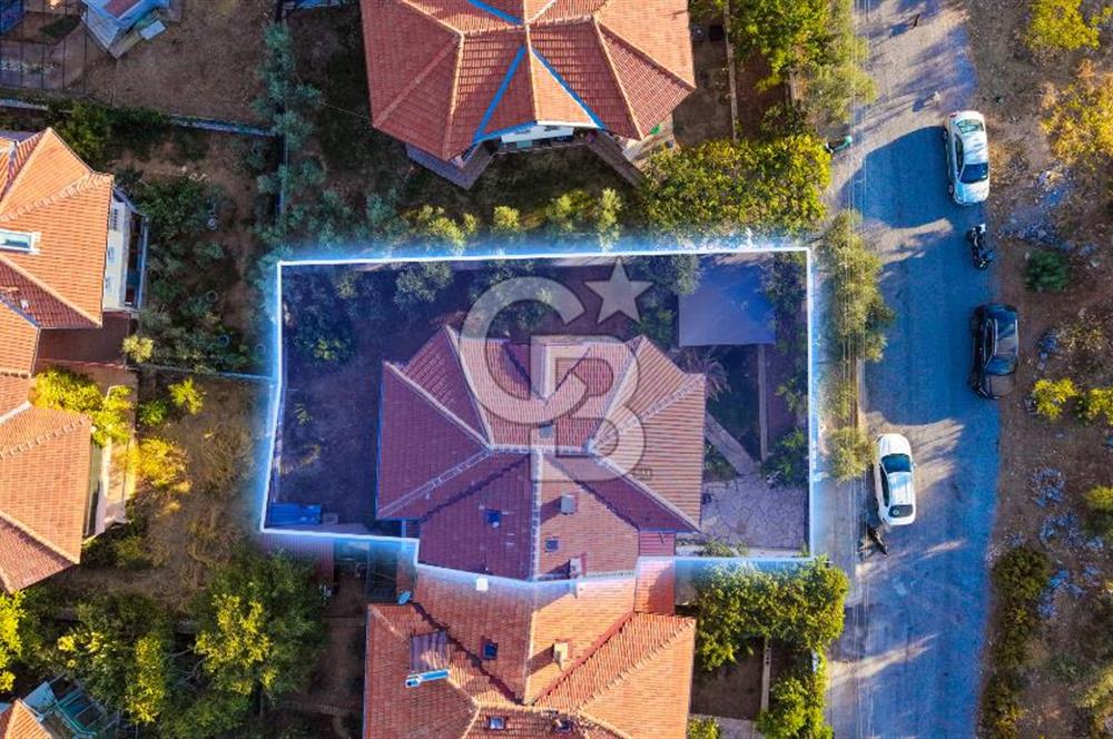 Menteşe Kötekli'de Oturuma Hazır Satılık 4+1 Tripleks Villa 