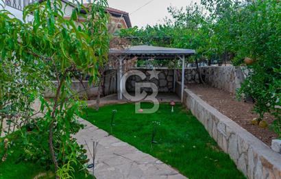 Menteşe Kötekli'de Oturuma Hazır Satılık 4+1 Tripleks Villa 
