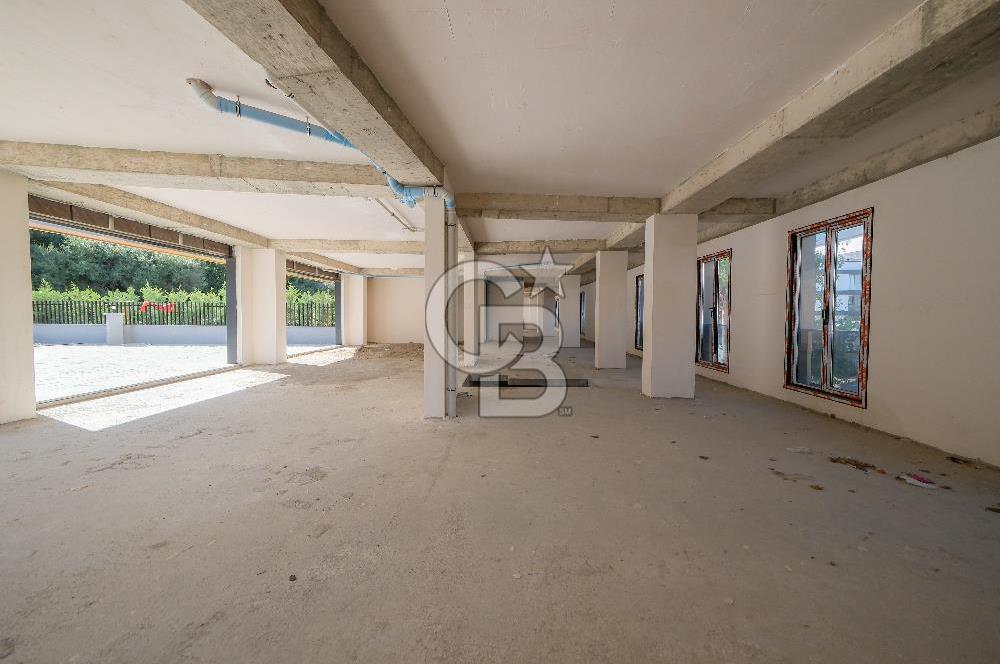 MALTEPE DRAGOS'TA 2.450 M2 İSKANLI SIFIR SATILIK EMSALSİZ DÜKKAN 
