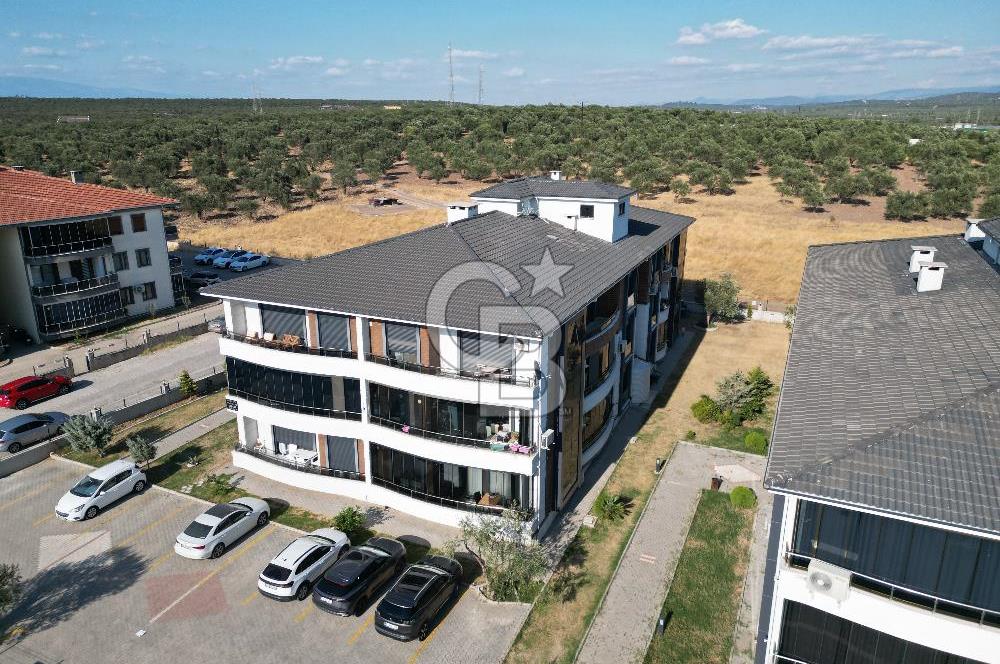 Ayvalık 150 Evler Mh. Site İçinde 3+1 Satılık Geniş Daire