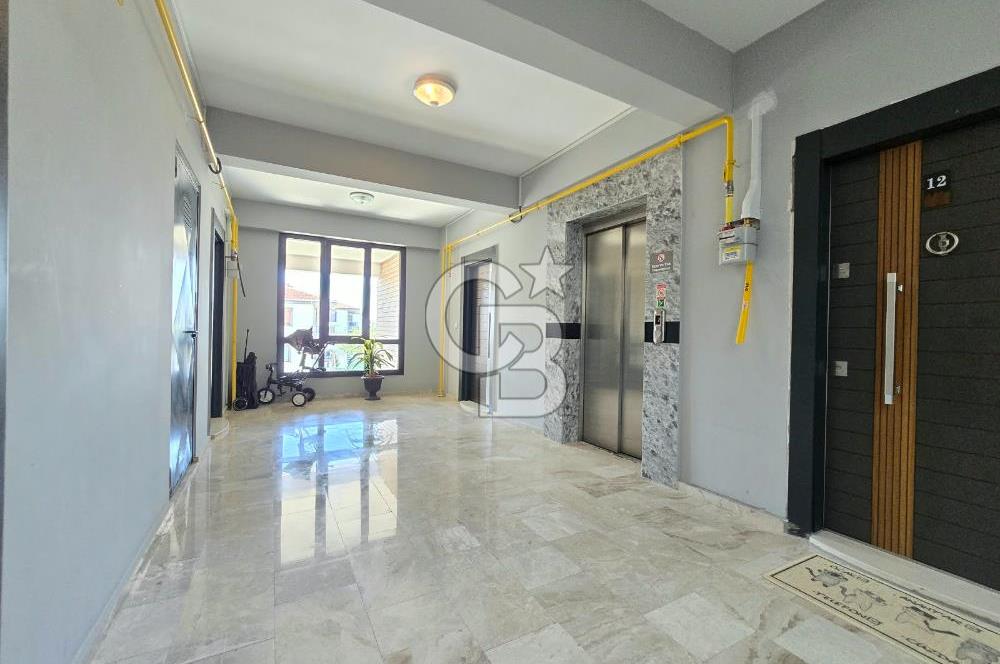 Ayvalık 150 Evler Mh. Site İçinde 3+1 Satılık Geniş Daire