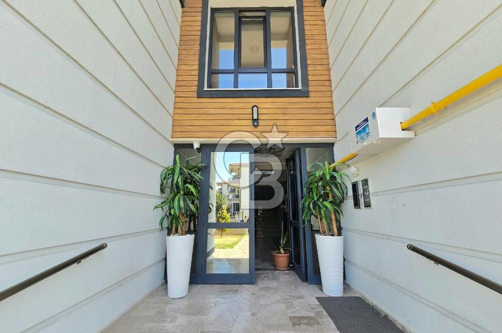 Ayvalık 150 Evler Mh. Site İçinde 3+1 Satılık Geniş Daire