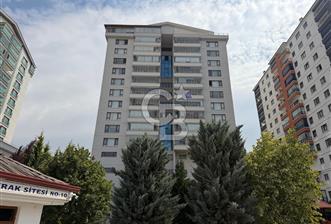 DOĞUKENT CADDE ÜZERİ SİTE İÇİNDE 140 M2 KİRALIK 3+1 DAİRE - 1 - 373268