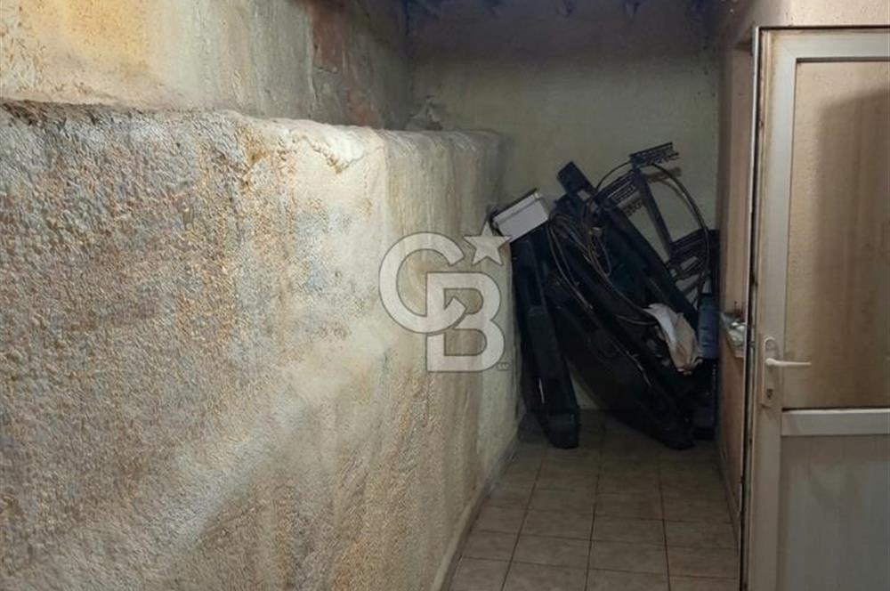 Sultangazi Avizeciler Karşısı Çift Tapulu Satılık Dükkan