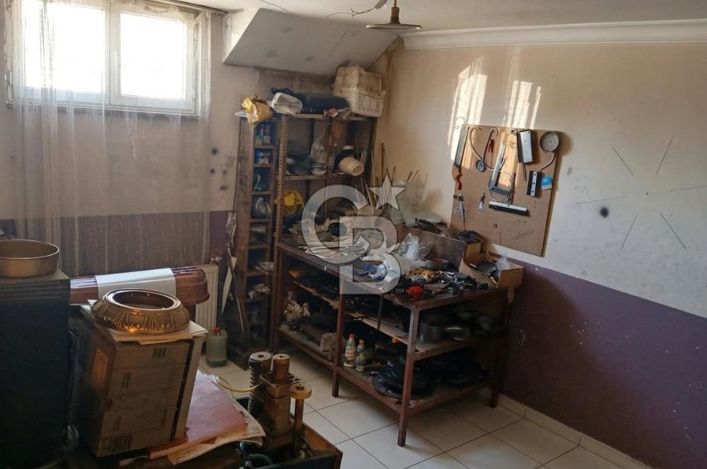 Sultangazi Avizeciler Karşısı Çift Tapulu Satılık Dükkan