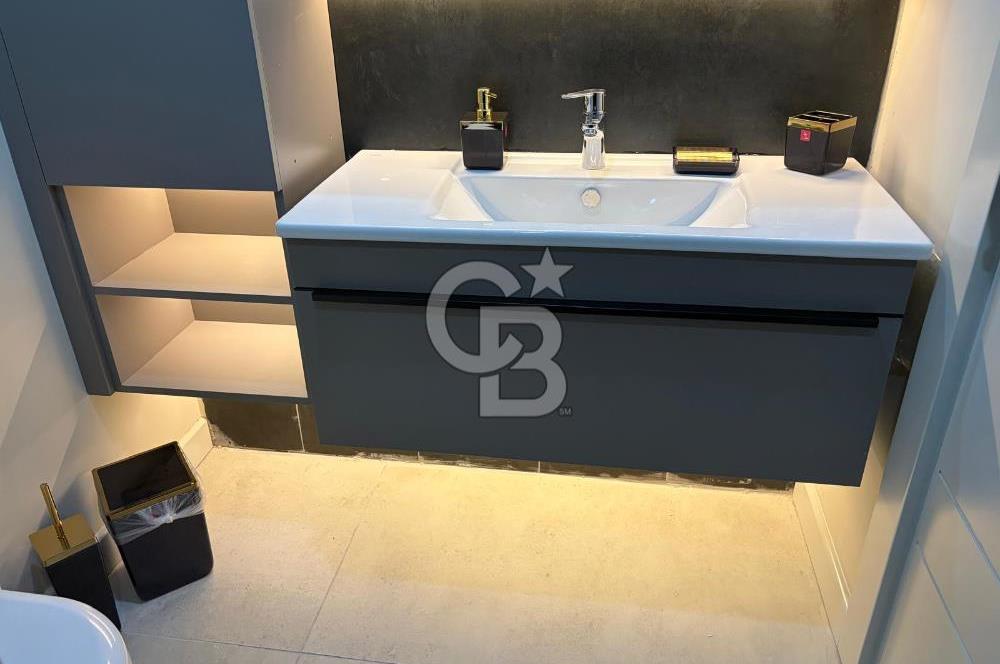 BORDO YAŞAMDA GÜNCEL KİRACILI 1+1 SATILIK DAİRE