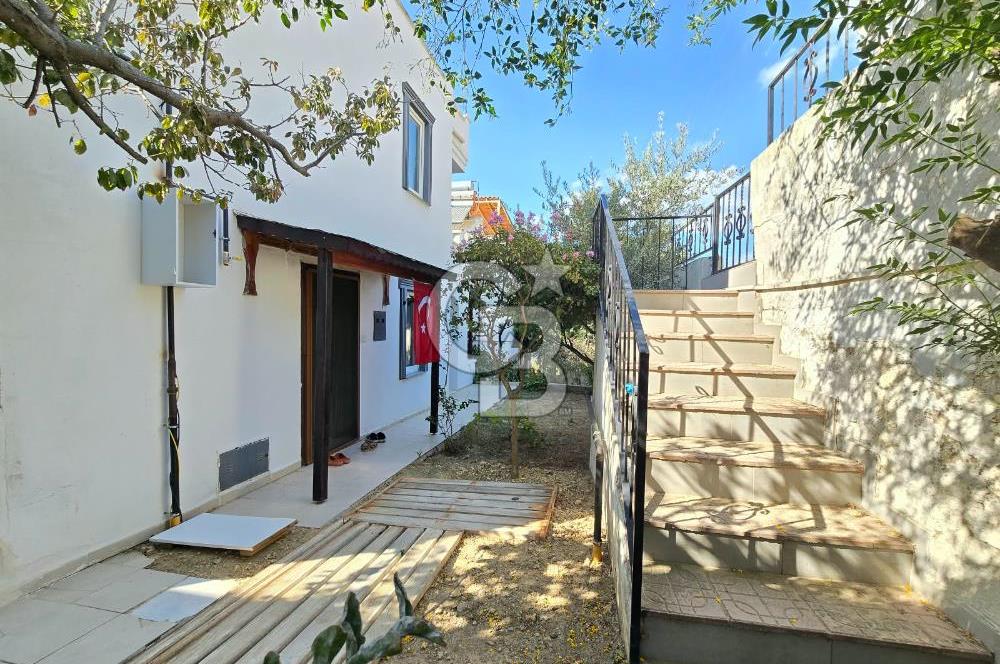 Burhaniye Pelitköy de Denize Yakın Satılık 3+1 Villa