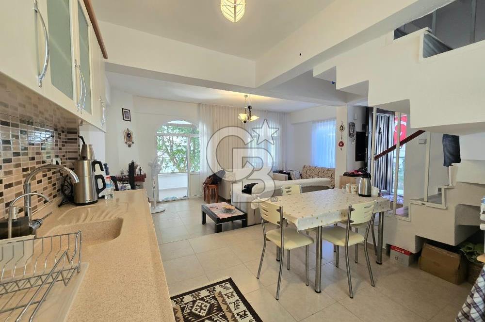 Burhaniye Pelitköy de Denize Yakın Satılık 3+1 Villa
