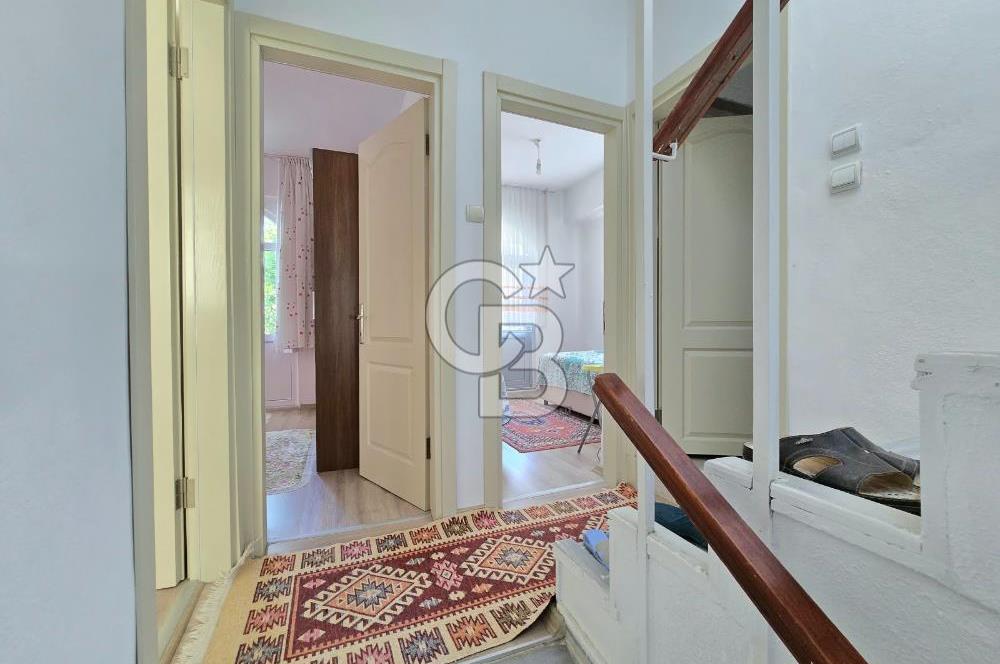 Burhaniye Pelitköy de Denize Yakın Satılık 3+1 Villa