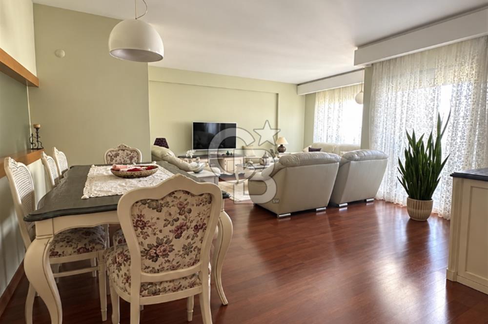 NARLIDERE MAVİSU EVLERİ'NDE SATILIK DENİZ MANZARALI 3+1 DAİRE