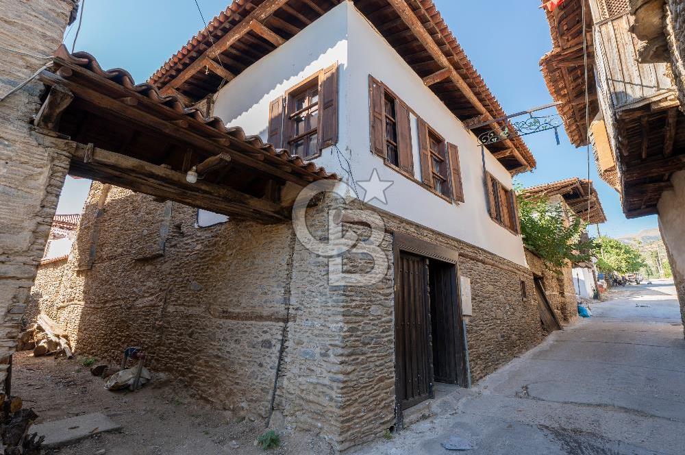 BİRGİ'DE TARİHİ KONAKTA 7 ODALI KİRALIK BUTİK OTEL & RESTAURANT