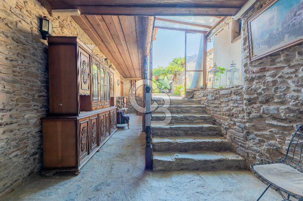 BİRGİ'DE TARİHİ KONAKTA 7 ODALI KİRALIK BUTİK OTEL & RESTAURANT